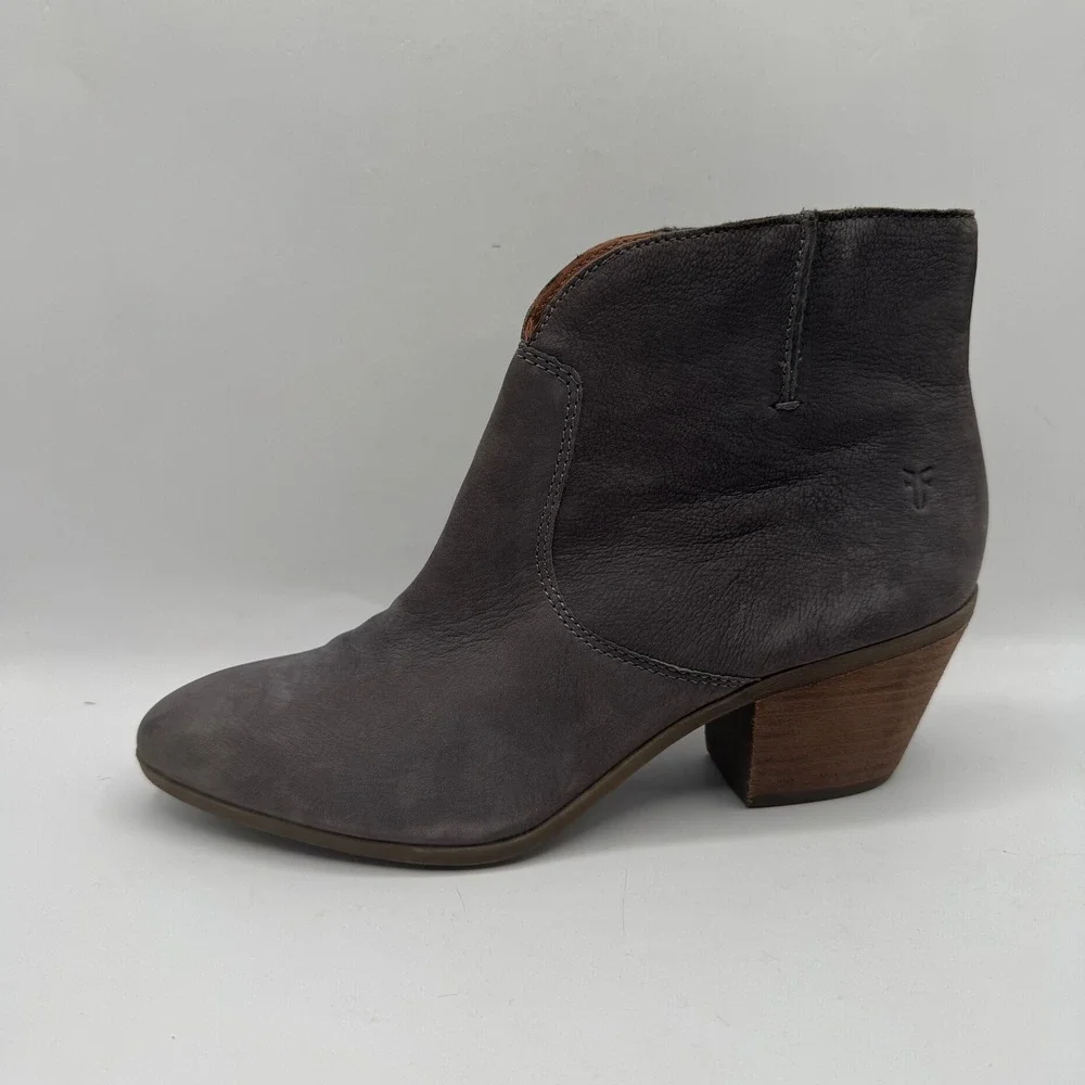 Frye Ankle Booties Womens 8.5 Grey Leather Pointed Toe Stacked Heel 3471731-JEA